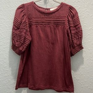 Short sleeve top like new worn twice